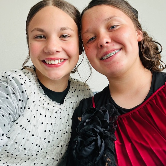 Hi I’m Bella✨✨ - Picture 7 of 8